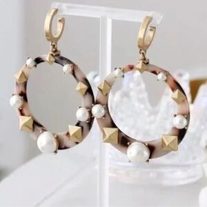stella & dot ~ game changer statement earrings ~ gold studs & pearls tortoise